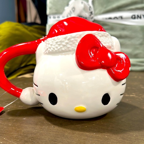 Hello kitty Santa mug - Picture 1 of 4